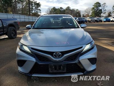 Piąte zdjęcie samochodu w środku: 2019 TOYOTA CAMRY XSE VIN:4T1B61HK3KU726686 - miniatura