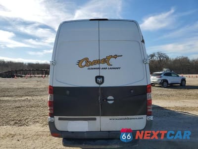 Zdjęcie 6 z 13 samochodu: 2008 DODGE SPRINTER 2500 VIN:WD0PE845485226360 - miniatura
