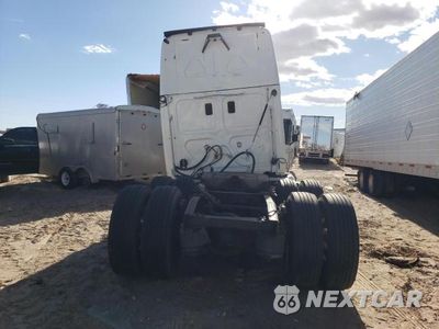Zdjęcie 9 z 10 samochodu: 2012 FREIGHTLINER CASCADIA 125 VIN:1FUJGLDR0CSBT4036 - miniatura