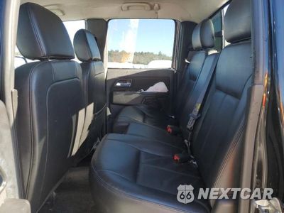 Zdjęcie 10 z 12 samochodu: 2010 GMC CANYON SLT VIN:1GTJTFDE9A8110844 - miniatura