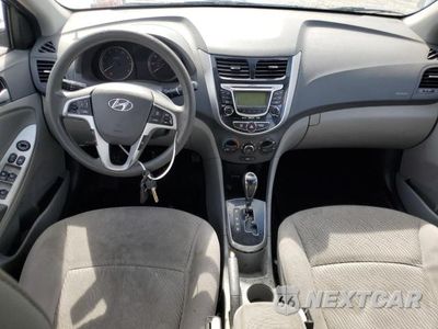 Zdjęcie 8 z 12 samochodu: 2012 HYUNDAI ACCENT GLS VIN:KMHCU4AEXCU160897 - miniatura