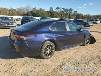 Trzecie zdjęcie samochodu z tyłu: 2021 TOYOTA CAMRY SE VIN:4T1S31AK1MU021634 - miniatura