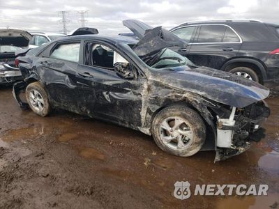 Czwarte zdjęcie samochodu z boku: 2021 HYUNDAI ELANTRA SE VIN:5NPLL4AG5MH032426 - miniatura