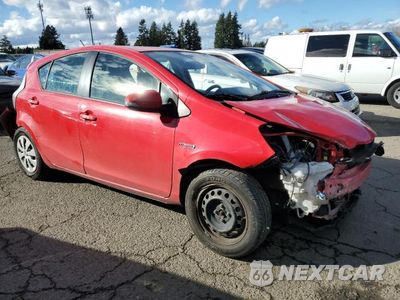 Czwarte zdjęcie samochodu z boku: 2013 TOYOTA PRIUS C VIN:JTDKDTB35D1546962 - miniatura