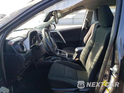 Zdjęcie 7 z 12 samochodu: 2017 TOYOTA RAV4 LE VIN:JTMZFREV0HJ139503 - miniatura