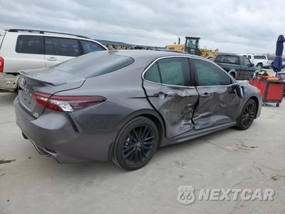 Trzecie zdjęcie samochodu z tyłu: 2023 TOYOTA CAMRY XSE VIN:4T1K31AKXPU620035 - miniatura