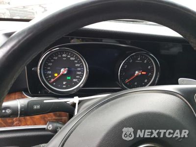 Zdjęcie 9 z 12 samochodu: 2017 MERCEDES-BENZ E 300 4MATIC VIN:WDDZF4KB6HA037674 - miniatura