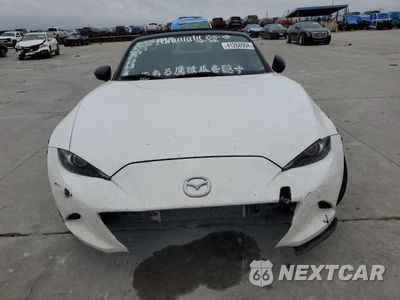 Piąte zdjęcie samochodu w środku: 2016 MAZDA MX-5 MIATA CLUB VIN:JM1NDAC72G0104315 - miniatura