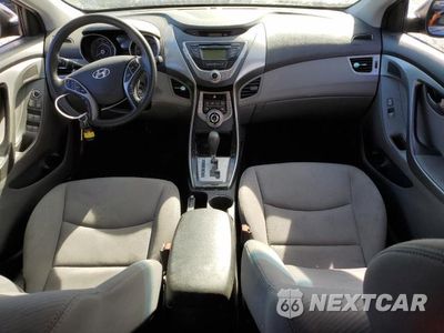 Zdjęcie 8 z 12 samochodu: 2013 HYUNDAI ELANTRA GLS VIN:KMHDH4AE5DU577614 - miniatura