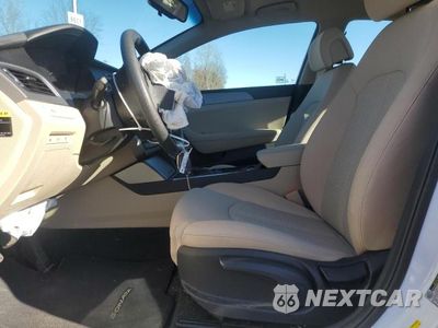 Zdjęcie 7 z 12 samochodu: 2017 HYUNDAI SONATA SE VIN:5NPE24AF3HH449469 - miniatura