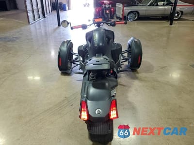 Czwarte zdjęcie samochodu z boku: 2021 CAN-AM RYKER RALLY EDITION VIN:3JB2GEG29MJ005312 - miniatura