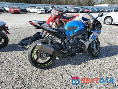 Czwarte zdjęcie samochodu z boku: 2022 SUZUKI GSX-R750 VIN:JS1GR7MA8N7100565 - miniatura