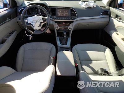 Zdjęcie 8 z 12 samochodu: 2017 HYUNDAI ELANTRA SE VIN:5NPD84LF6HH071462 - miniatura