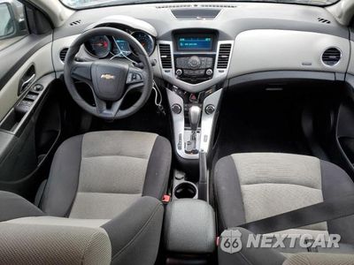Zdjęcie 8 z 12 samochodu: 2013 CHEVROLET CRUZE LS VIN:1G1PA5SH5D7164703 - miniatura