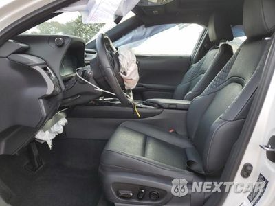 Zdjęcie 7 z 12 samochodu: 2021 LEXUS UX 200 VIN:JTHP3JBH4M2045448 - miniatura