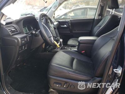 Zdjęcie 7 z 13 samochodu: 2019 TOYOTA 4RUNNER SR5 VIN:JTEBU5JR1K5688602 - miniatura