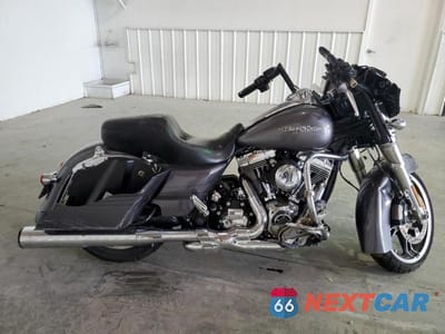 2014 HARLEY-DAVIDSON FLHXS STREET GLIDE SPECIAL 1HD1KRM11EB660774 - główne zdjęcie licytacji z USA - miniatura