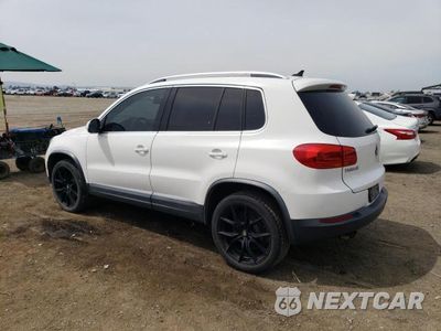 Drugie zdjęcie samochodu z przodu: 2012 VOLKSWAGEN TIGUAN S VIN:WVGAV7AX6CW533297 - miniatura