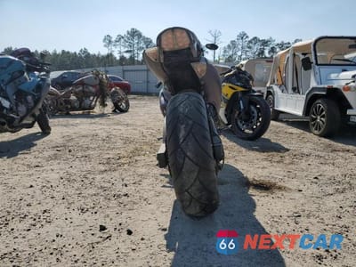 Czwarte zdjęcie samochodu z boku: 2006 SUZUKI GSX-R600 K6 VIN:JS1GN7DA062116477 - miniatura