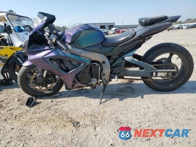 Trzecie zdjęcie samochodu z tyłu: 2006 SUZUKI GSX-R600 K6 VIN:JS1GN7DA062116477 - miniatura