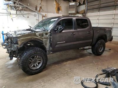 2017 TOYOTA TACOMA DOUBLE CAB 3TMCZ5AN6HM077846 - główne zdjęcie licytacji z USA - miniatura
