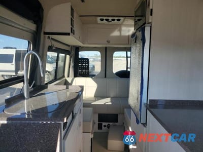 Zdjęcie 9 z 10 samochodu: 2023 MERCEDES-BENZ SPRINTER 2500 VIN:W1W4NBVY3PT129683 - miniatura