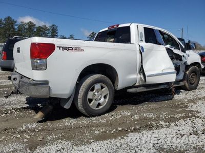 Trzecie zdjęcie samochodu z tyłu: 2007 TOYOTA TUNDRA DOUBLE CAB SR5 VIN:5TBRT54177S451747 - miniatura