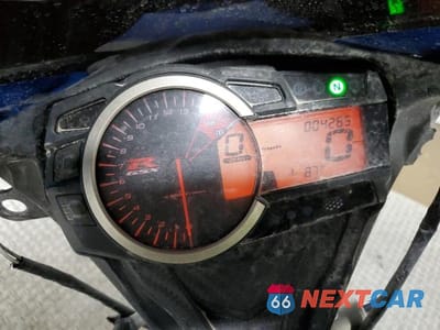 Zdjęcie 8 z 10 samochodu: 2023 SUZUKI GSX-R750 VIN:JS1GR7MA5P7101448 - miniatura