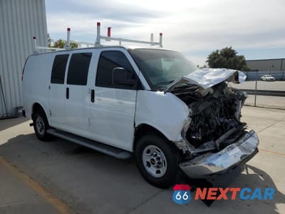 Czwarte zdjęcie samochodu z boku: 2017 GMC SAVANA G2500 VIN:1GTW7AFF4H1913812 - miniatura