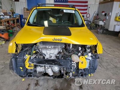 Piąte zdjęcie samochodu w środku: 2016 JEEP RENEGADE TRAILHAWK VIN:ZACCJBCT3GPC73515 - miniatura