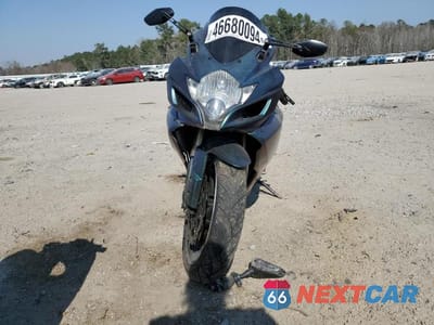 Drugie zdjęcie samochodu z przodu: 2006 SUZUKI GSX-R600 K6 VIN:JS1GN7DA062116477 - miniatura