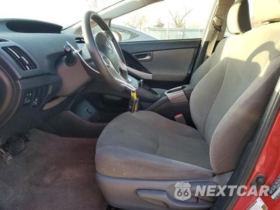 Zdjęcie 7 z 12 samochodu: 2014 TOYOTA PRIUS VIN:JTDKN3DU4E0365393 - miniatura