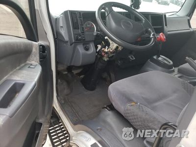 Zdjęcie 8 z 12 samochodu: 2011 ISUZU NPR VIN:JALC4W166B7003050 - miniatura