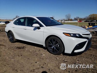 Czwarte zdjęcie samochodu z boku: 2023 TOYOTA CAMRY SE NIGHT SHADE VIN:4T1S11AK6PU110318 - miniatura