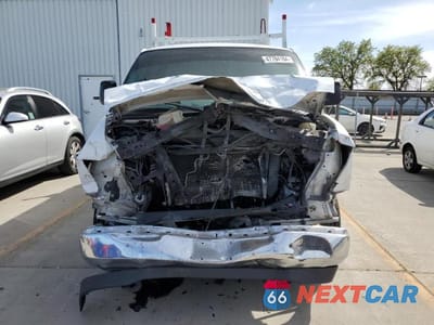 Piąte zdjęcie samochodu w środku: 2017 GMC SAVANA G2500 VIN:1GTW7AFF4H1913812 - miniatura