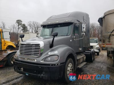 Drugie zdjęcie samochodu z przodu: 2005 FREIGHTLINER CONVENTIONAL COLUMBIA VIN:1FUJA6CKX5LN41153 - miniatura