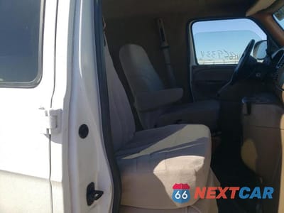 Zdjęcie 11 z 13 samochodu: 2002 DODGE RAM VAN B1500 VIN:2B6HB11Y82K142576 - miniatura