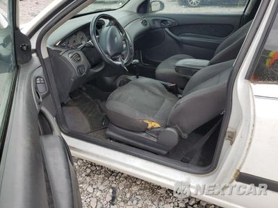 Zdjęcie 8 z 12 samochodu: 2003 FORD FOCUS ZX3 VIN:3FAFP31303R185001 - miniatura