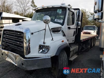 Drugie zdjęcie samochodu z przodu: 2020 FREIGHTLINER 114SD VIN:1FVMG3DV4LHLR6559 - miniatura