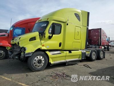 Trzecie zdjęcie samochodu z tyłu: 2013 FREIGHTLINER CASCADIA 113 VIN:1FUJGHDV1DSBW0107 - miniatura