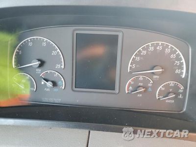 Zdjęcie 8 z 10 samochodu: 2020 FREIGHTLINER CASCADIA 126 VIN:3AKJHHDR5LSLN0910 - miniatura