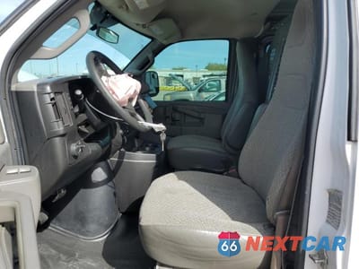 Zdjęcie 7 z 13 samochodu: 2017 GMC SAVANA G2500 VIN:1GTW7AFF4H1913812 - miniatura