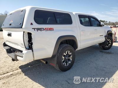 Trzecie zdjęcie samochodu z tyłu: 2020 TOYOTA TACOMA DOUBLE CAB VIN:3TMCZ5ANXLM341093 - miniatura