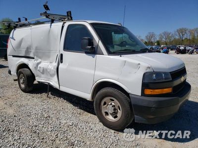 Czwarte zdjęcie samochodu z boku: 2019 CHEVROLET EXPRESS G2500 VIN:1GCWGAFP2K1275088 - miniatura