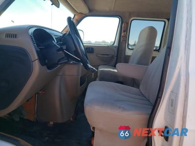 Zdjęcie 7 z 13 samochodu: 2002 DODGE RAM VAN B1500 VIN:2B6HB11Y82K142576 - miniatura
