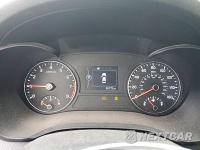 Zdjęcie 9 z 12 samochodu: 2018 KIA OPTIMA LX VIN:5XXGT4L30JG208169 - miniatura