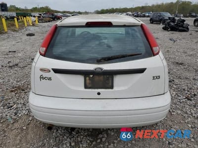 Zdjęcie 6 z 12 samochodu: 2003 FORD FOCUS ZX3 VIN:3FAFP31303R185001 - miniatura