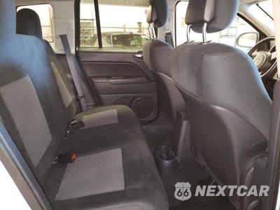 Zdjęcie 11 z 13 samochodu: 2011 JEEP COMPASS SPORT VIN:1J4NF1FB1BD278852 - miniatura