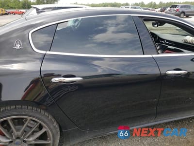 Zdjęcie 10 z 12 samochodu: 2017 MASERATI QUATTROPORTE S VIN:ZAM56RPS7H1236842 - miniatura