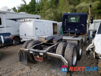 Czwarte zdjęcie samochodu z boku: 2015 FREIGHTLINER 122SD VIN:3AKJGNBG9FDGE4014 - miniatura